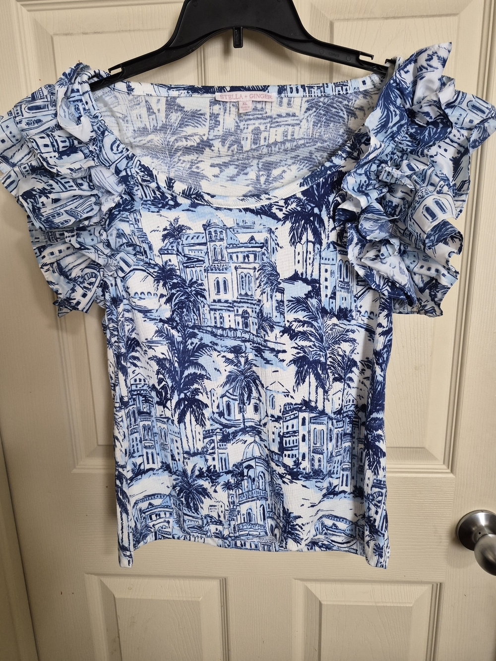 Size XL Stella  Ginger Blue and White Ruffle Sleeve Women’s Top